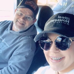 Meet your Posher, Lee